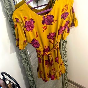 Short sleeve summer dress